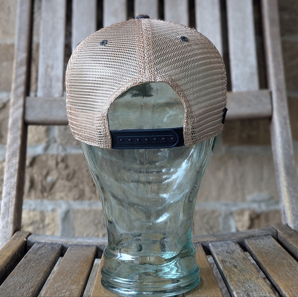 NWOT Legacy Colorado Mountain Sunrise Sunset Patch Trucker Hat Unisex Blue Tan - Picture 5 of 9